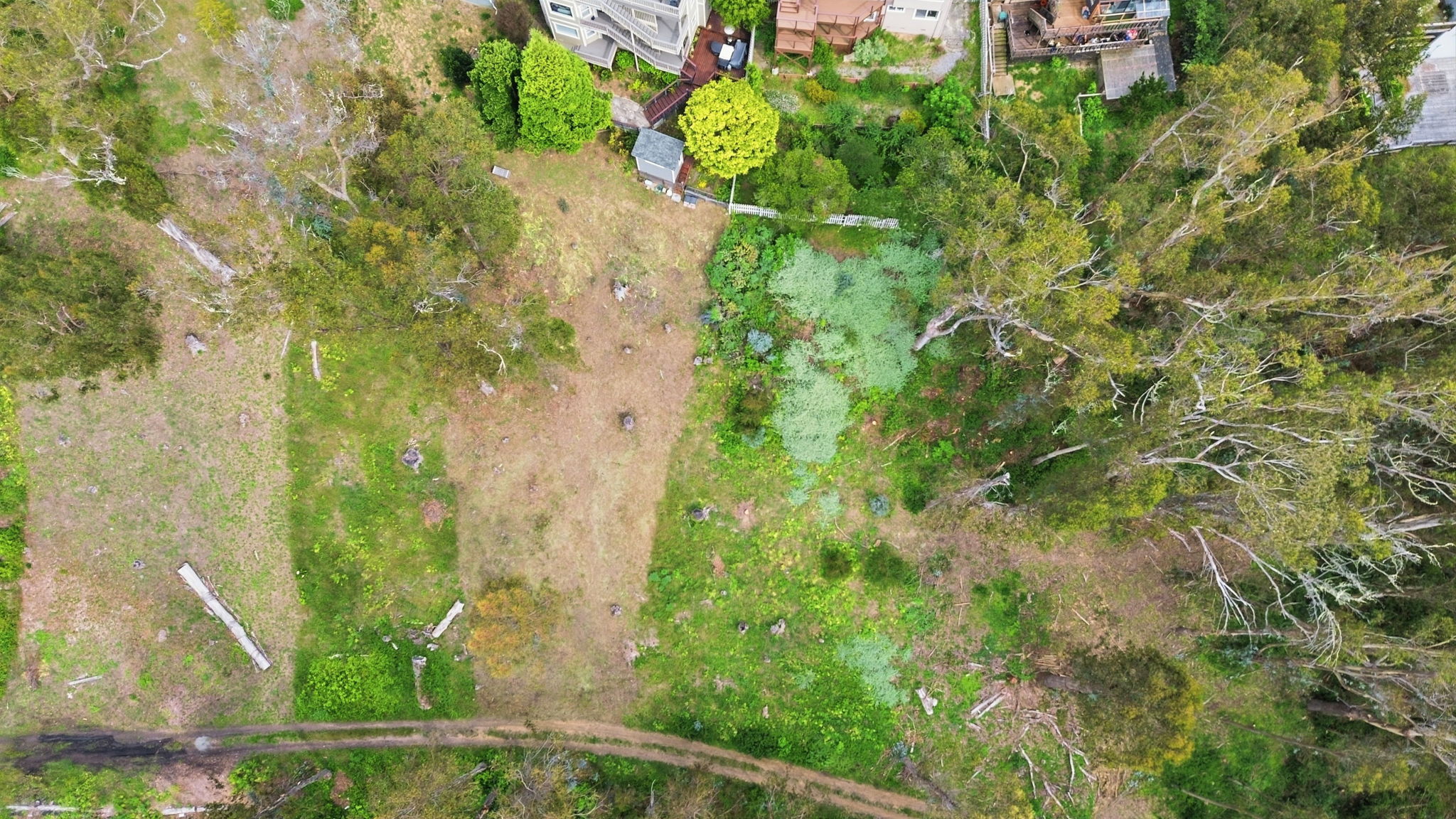 002_F8_AERIAL_0 Ave Portola