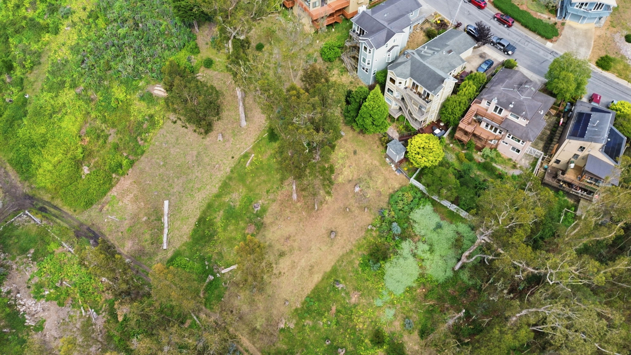 004_F8_AERIAL_0 Ave Portola