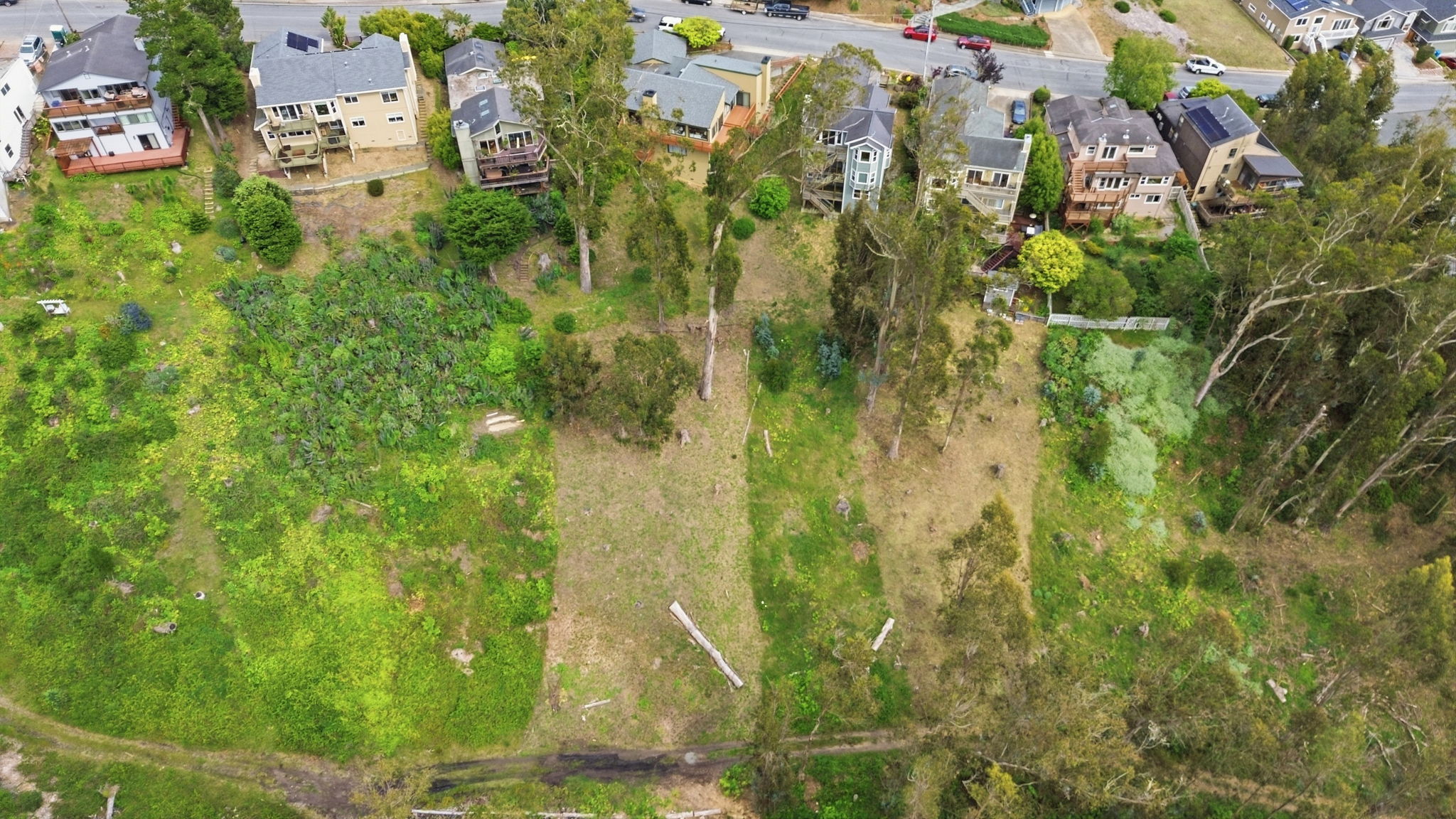 008_F8_AERIAL_0 Ave Portola