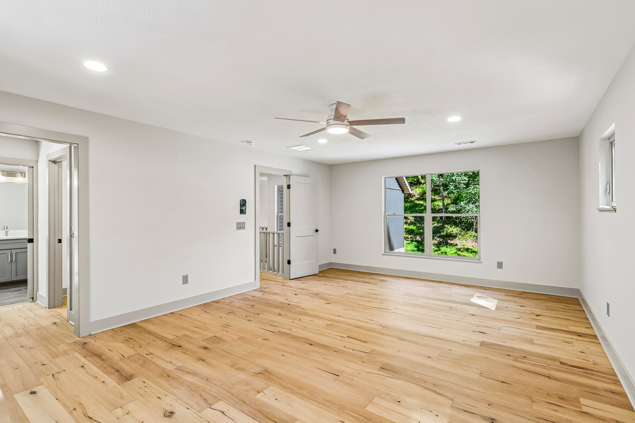E Mohawk Dr 243-S1706-029.jpg