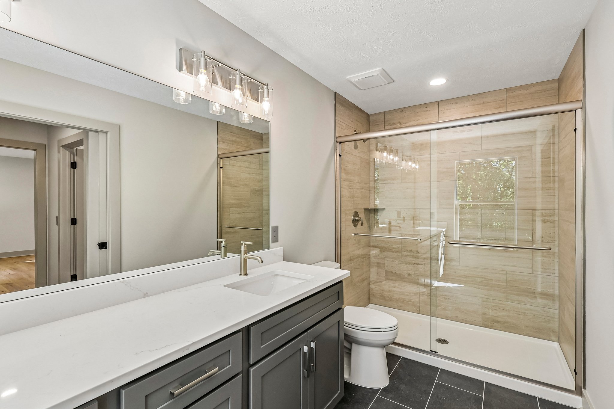 E Mohawk Dr 243-S1706-031.jpg