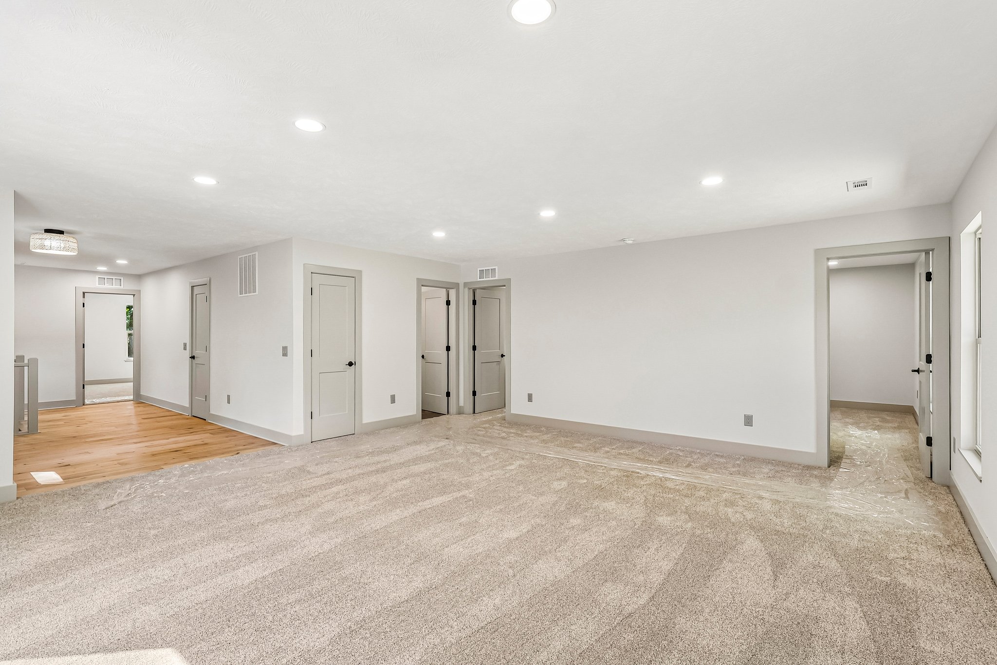 E Mohawk Dr 243-S1706-042.jpg