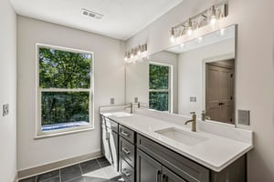 E Mohawk Dr 243-S1706-032.jpg
