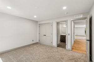E Mohawk Dr 243-S1706-038.jpg