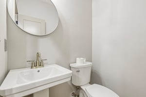 E Mohawk Dr 243-S1706-053.jpg