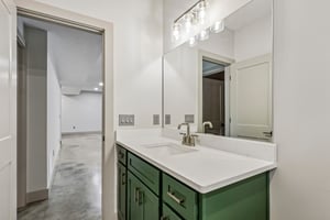 E Mohawk Dr 243-S1706-061.jpg