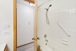 187962 - 0N018 Windermere Rd 301, Winfield, IL 60190-S0402-024.jpg