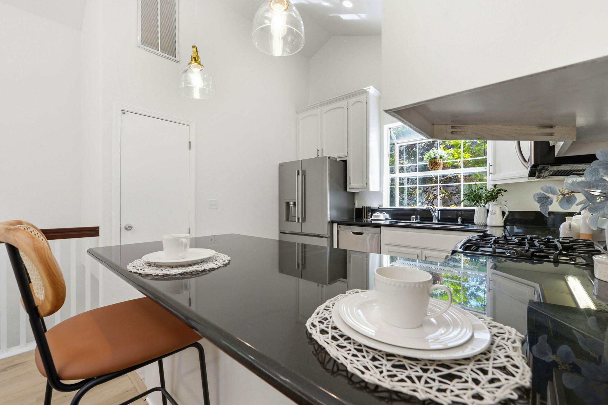 011_F8_1 Arroyo View Cir