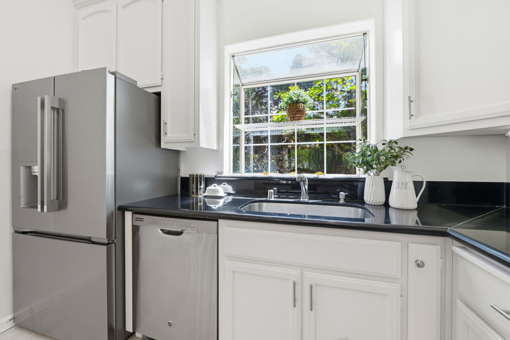 014_F8_1 Arroyo View Cir