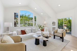 008_F8_1 Arroyo View Cir