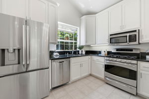 012_F8_1 Arroyo View Cir