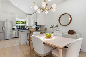 017_F8_1 Arroyo View Cir