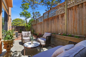 040_F8_1 Arroyo View Cir
