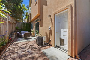 042_F8_1 Arroyo View Cir