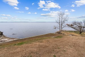 1 Bentley Ln, New Bern, NC 28560, USA Photo 8