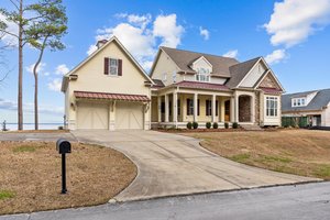 1 Bentley Ln, New Bern, NC 28560, USA Photo 2