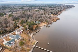 1 Bentley Ln, New Bern, NC 28560, USA Photo 17