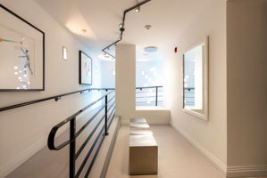  Photo 49