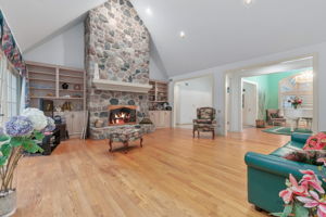  Photo 36