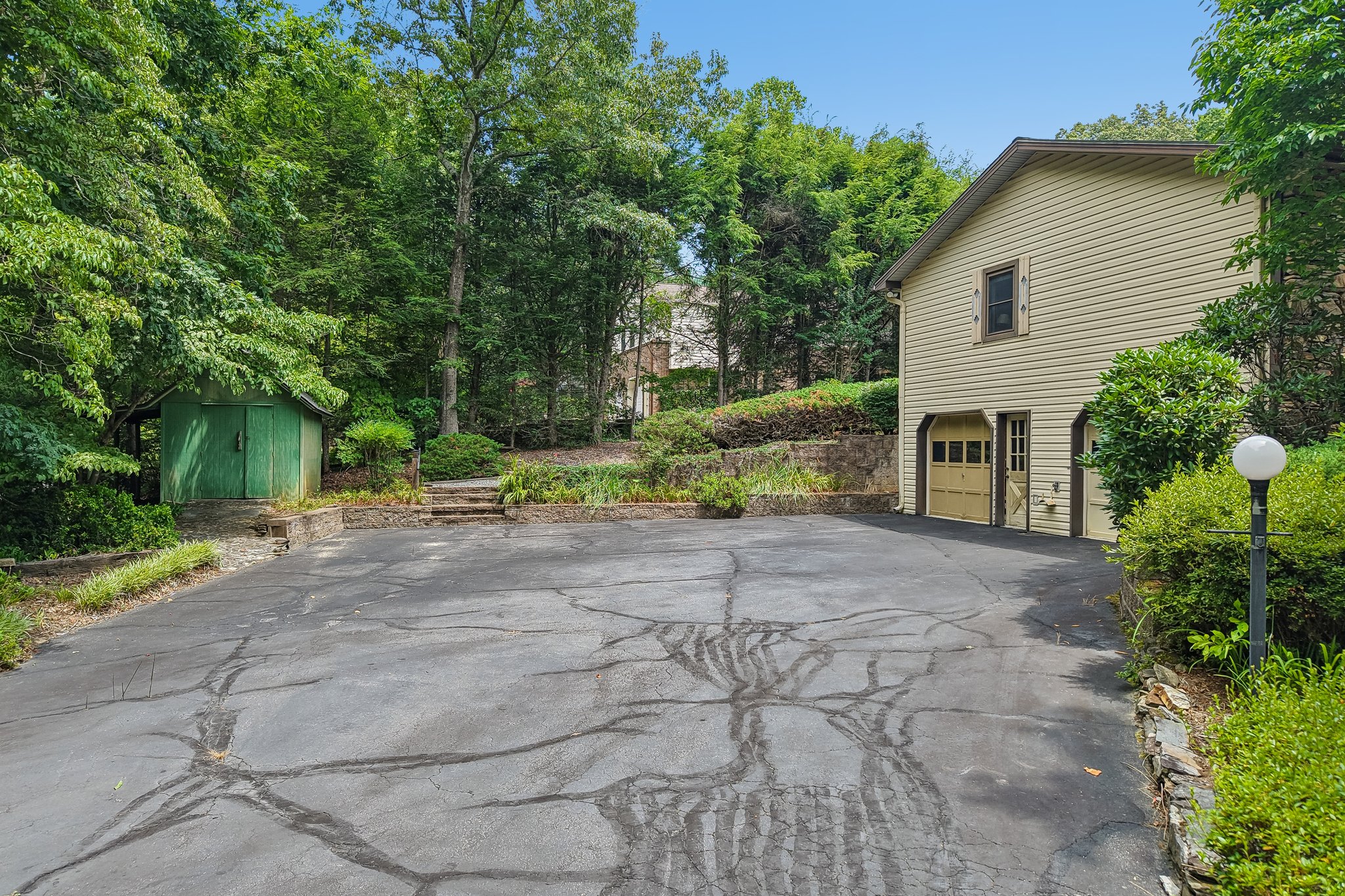 Bridle Path Ct-S0707-046.jpg