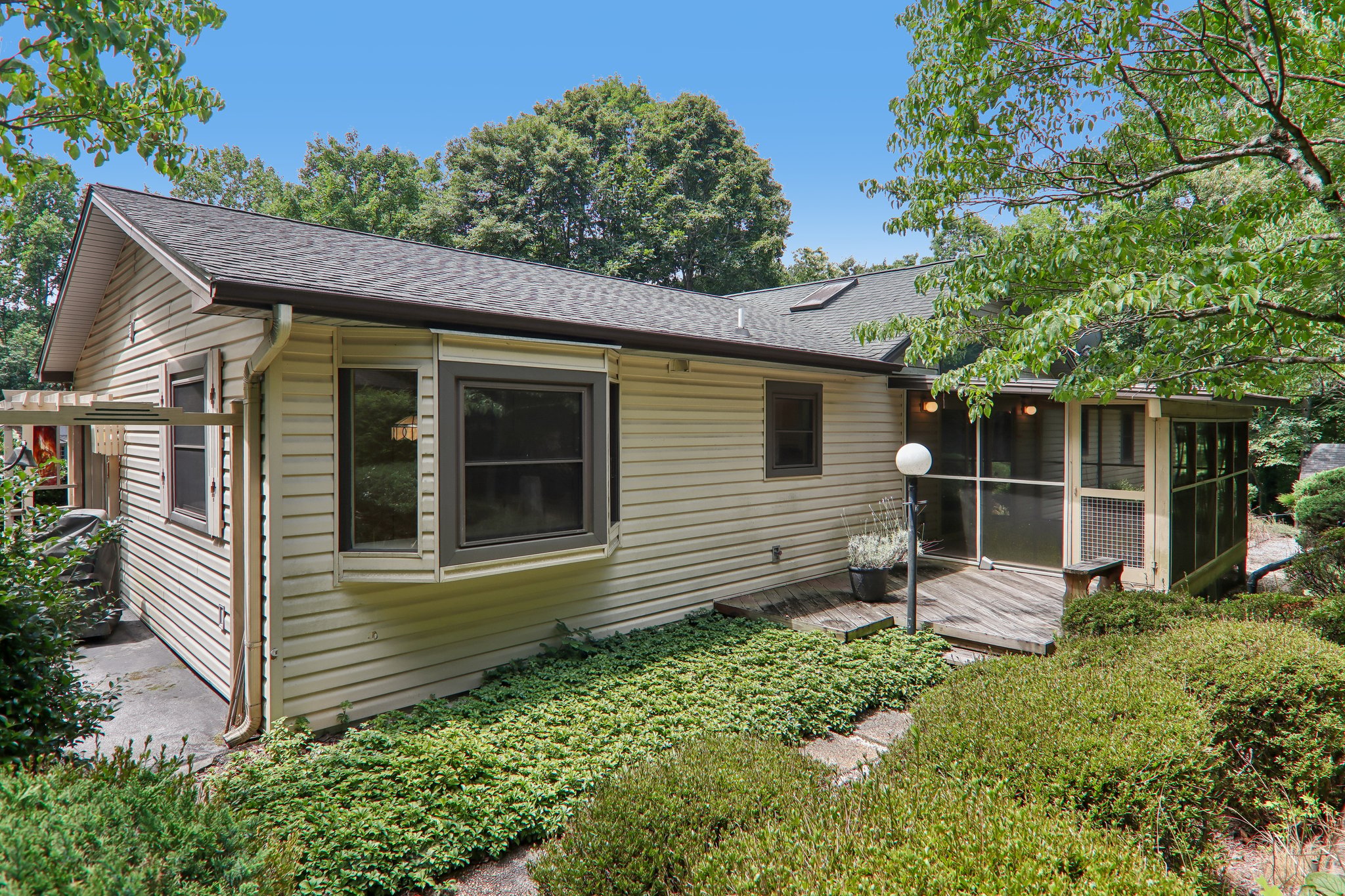 Bridle Path Ct-S0707-053.jpg