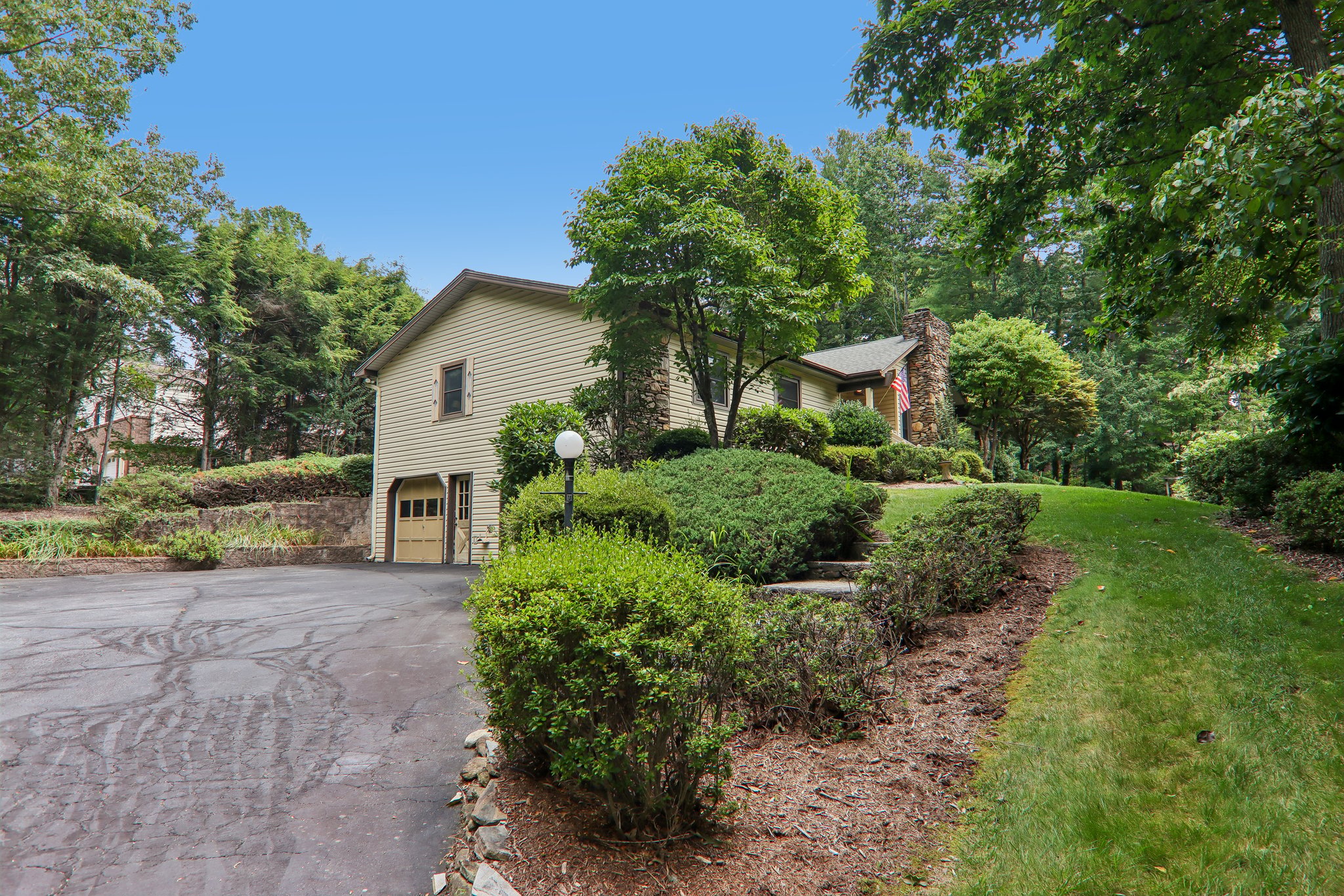 Bridle Path Ct-S0707-063.jpg