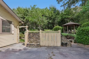 Bridle Path Ct-S0707-048.jpg