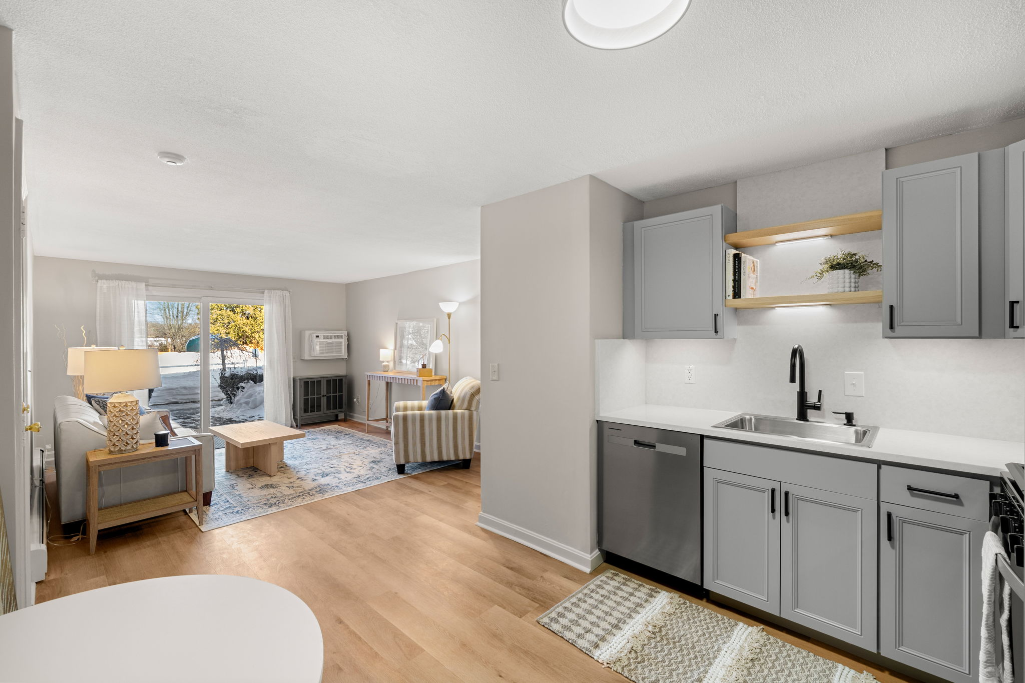 1 Brown Ave, Amesbury, MA 01913, USA Photo 31