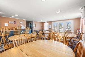 1 Brown Ave, Amesbury, MA 01913, USA Photo 5