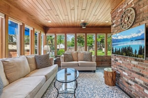 Cakewalk Terrace-1305-046.jpg