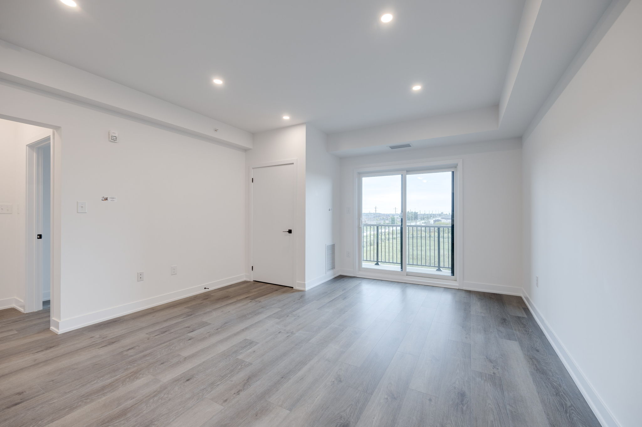 Barrie property showcase — delivered property photograph 14