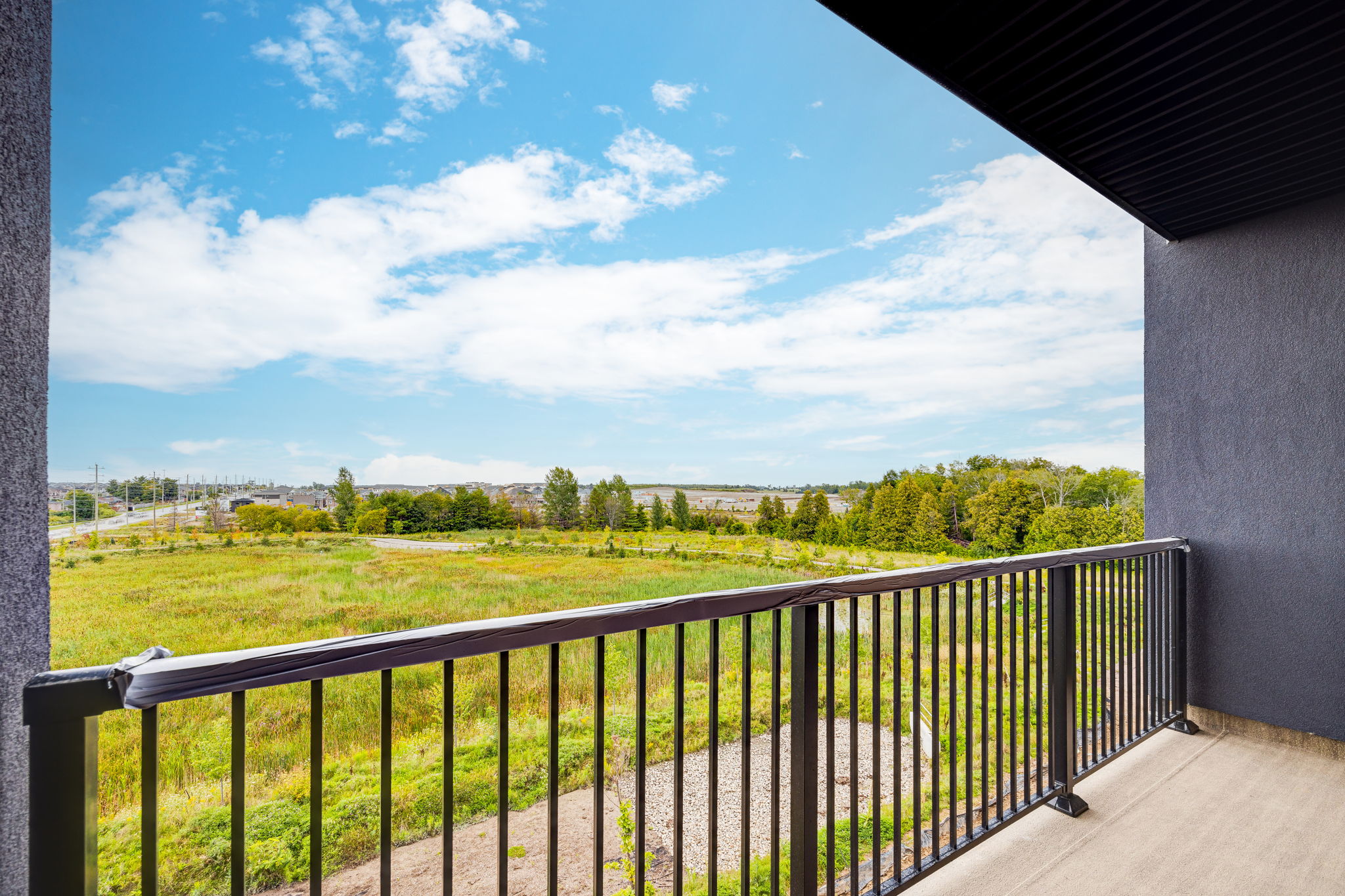 Barrie property showcase — delivered property photograph 28