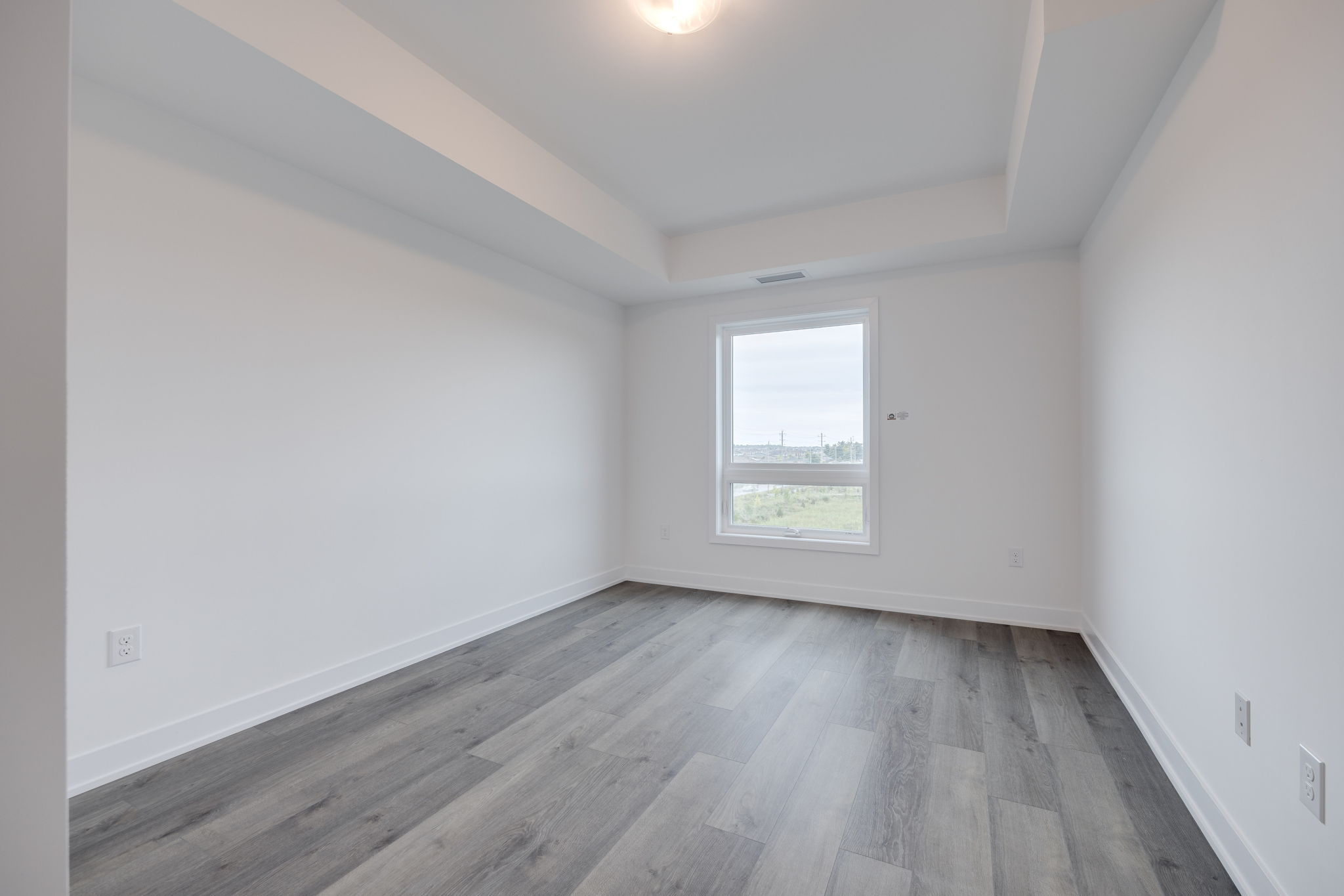 Barrie property showcase — delivered property photograph 21