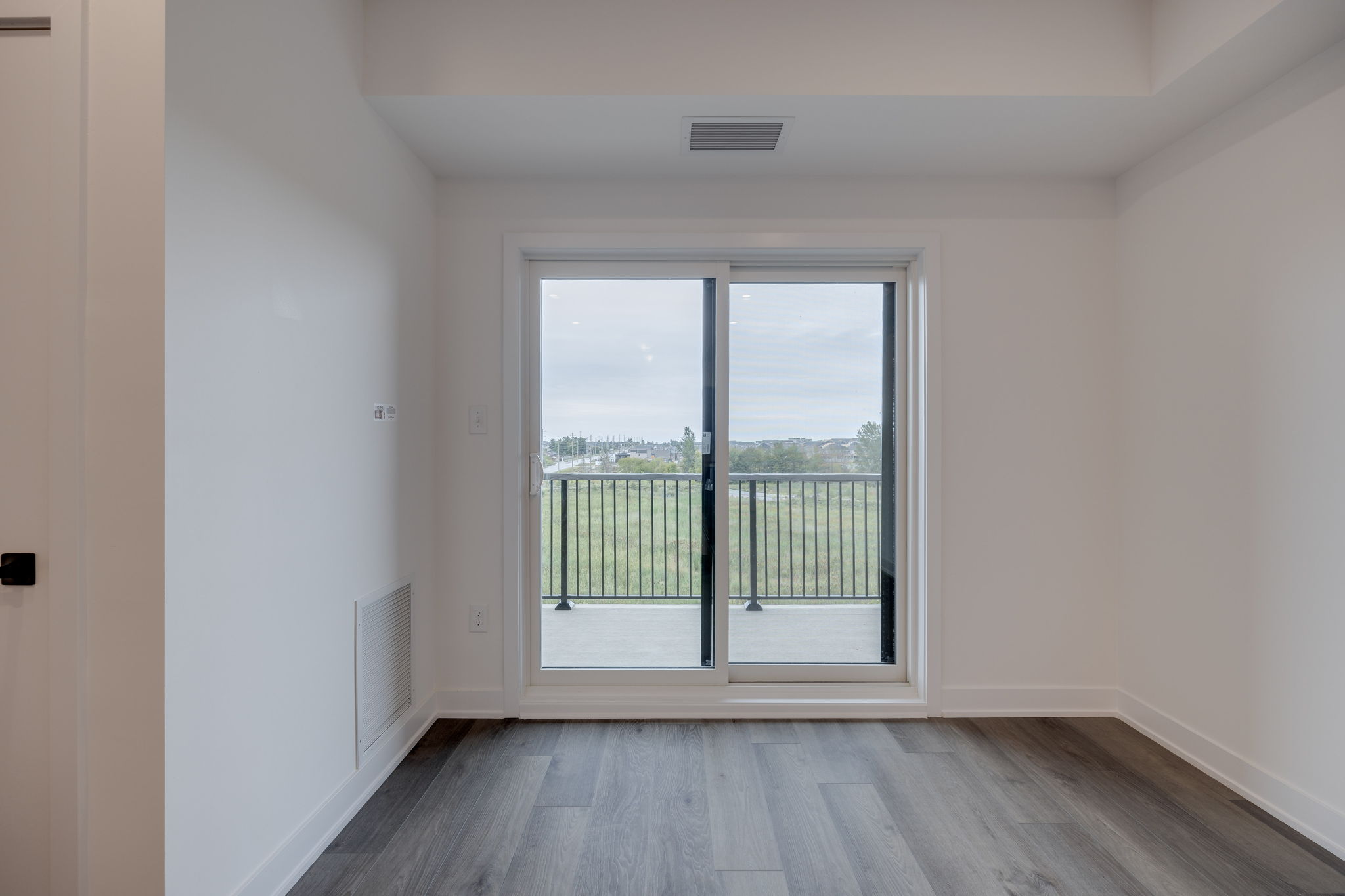 Barrie property showcase — delivered property photograph 17