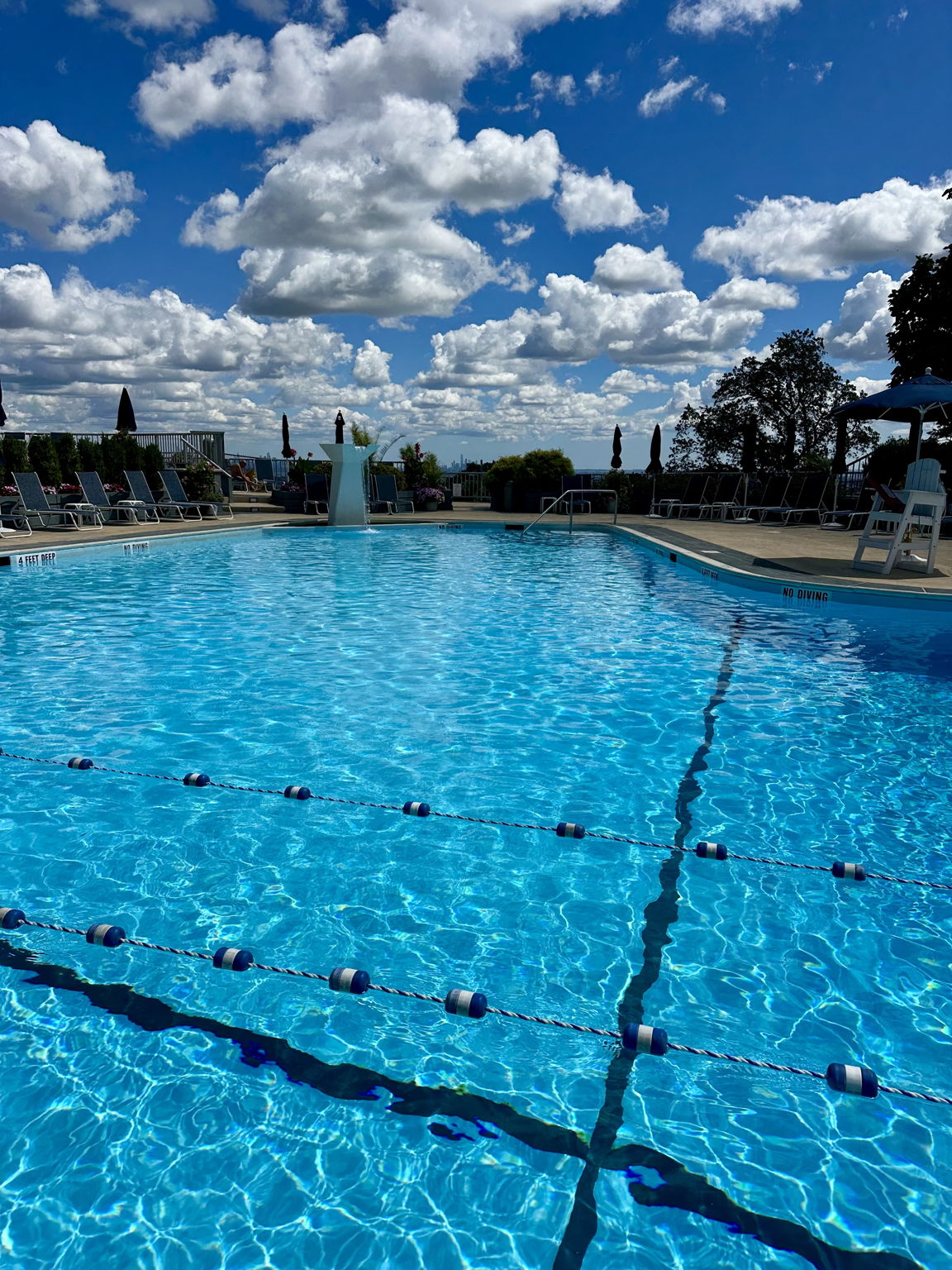 Claridge I isn’t just a building - it’s a lifestyle anchored by community. Verona is one of New Jersey’s top-ranked safe towns, and Claridge 1 brings together neighbors for poolside views, tennis matches, and local events.