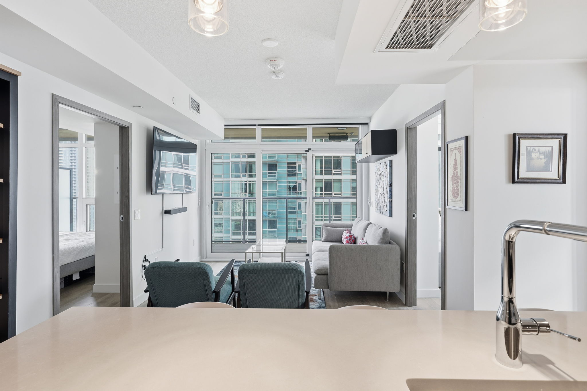 Toronto property showcase — delivered property photograph 12