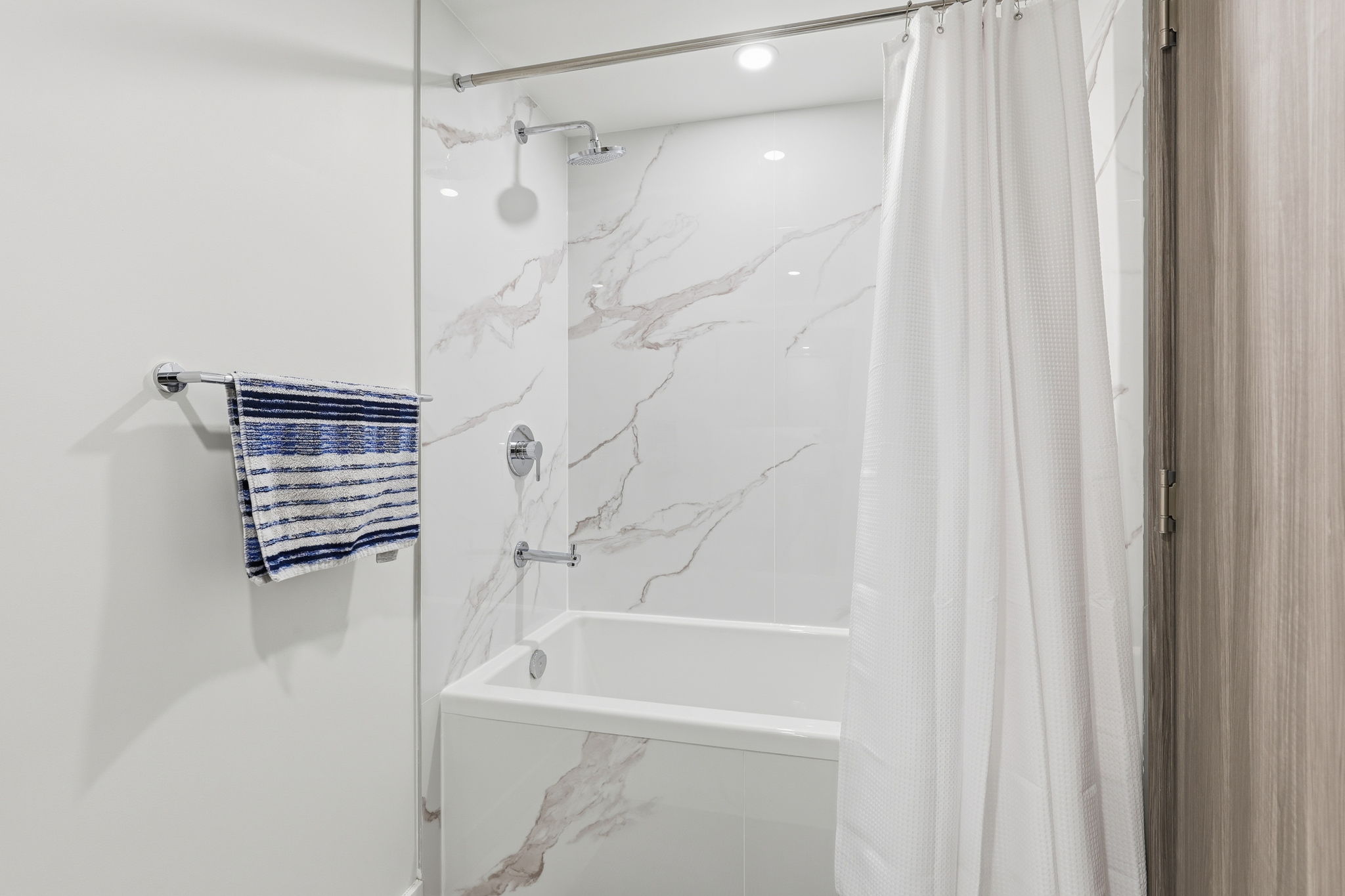 Toronto property showcase — delivered property photograph 17