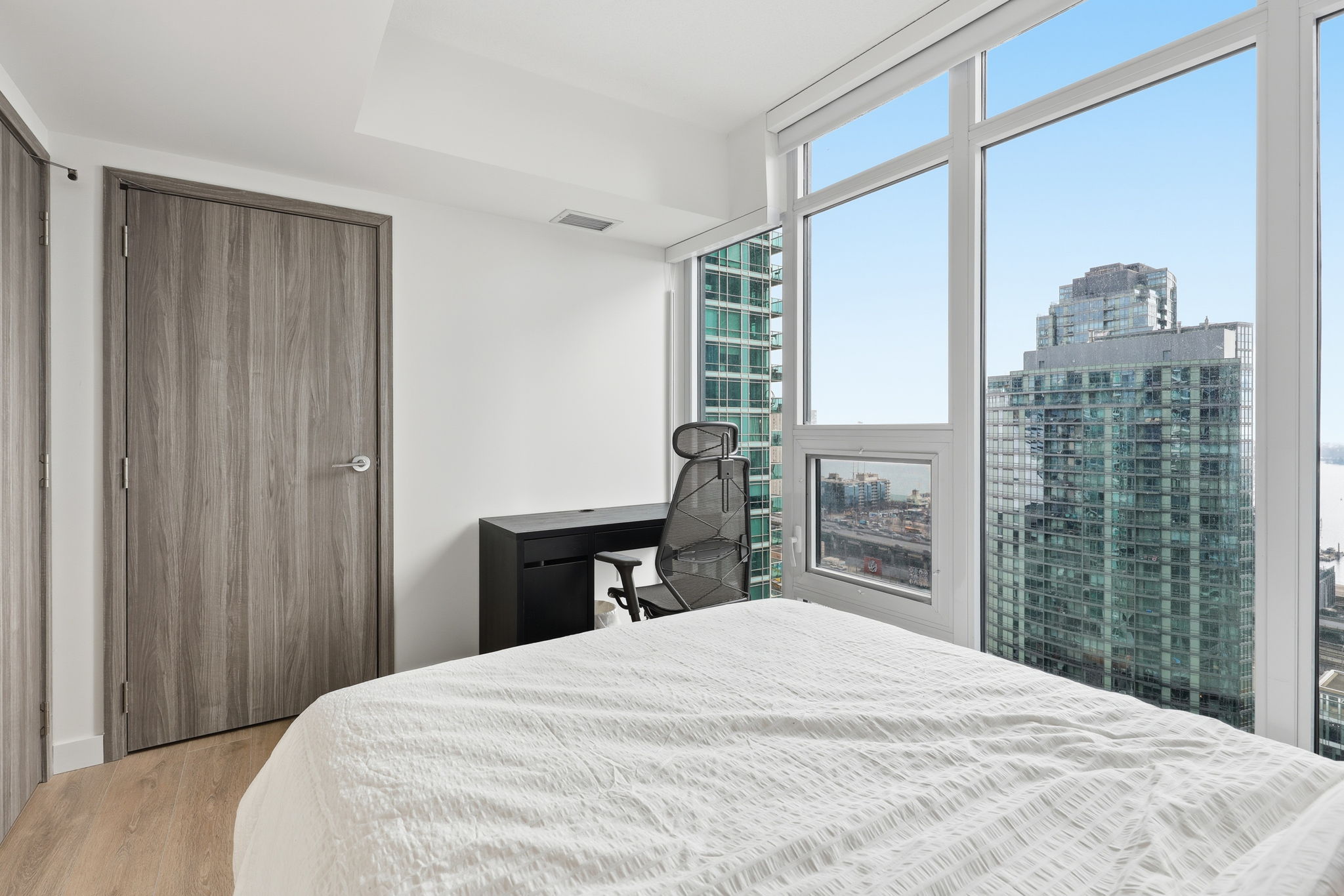Toronto property showcase — delivered property photograph 20
