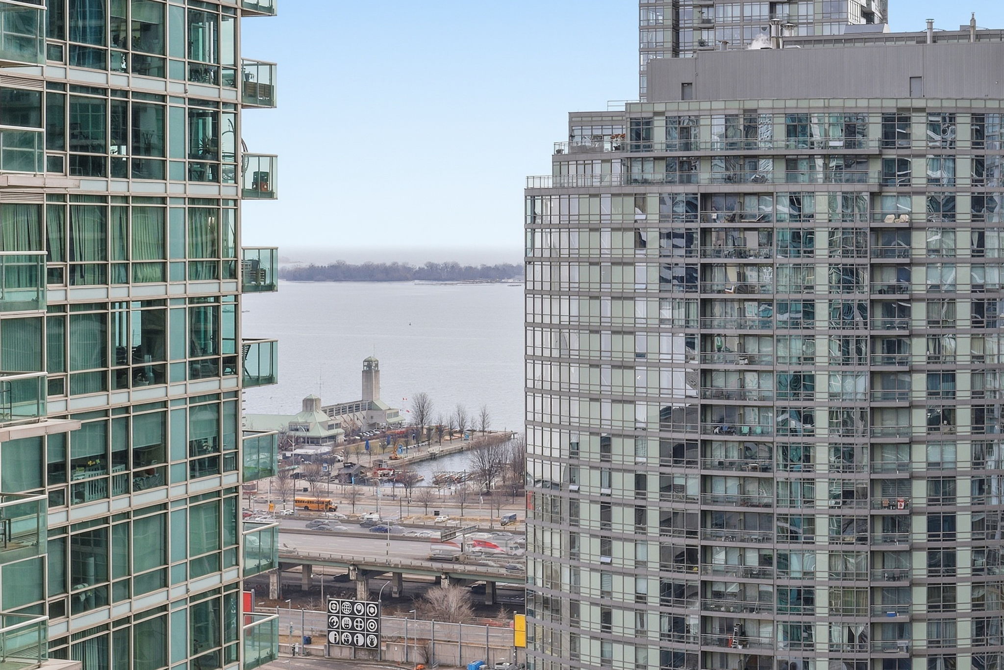 Toronto property showcase — delivered property photograph 28