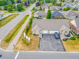 1 Cooper Ct, Brighton, ON K0K 1H0, Canada Photo 4