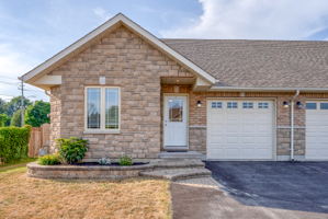 1 Cooper Ct, Brighton, ON K0K 1H0, Canada Photo 3