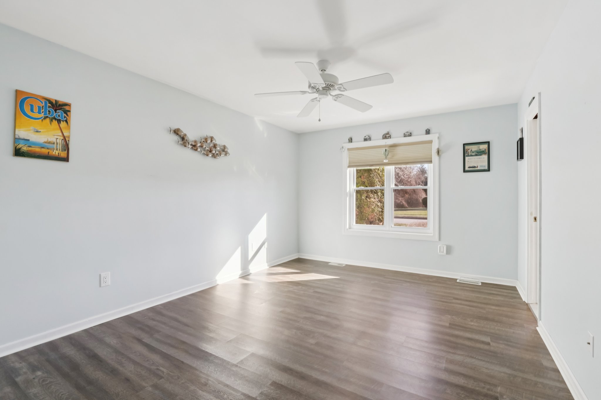 Daisy Ln-S0412-035.jpg