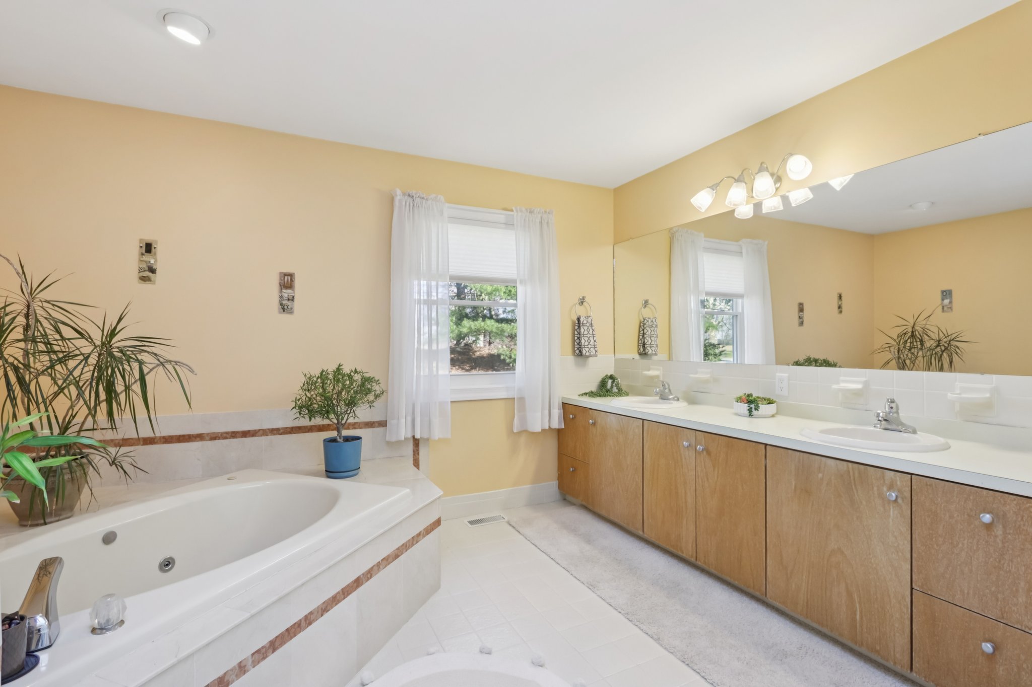 Daisy Ln-S0412-042.jpg