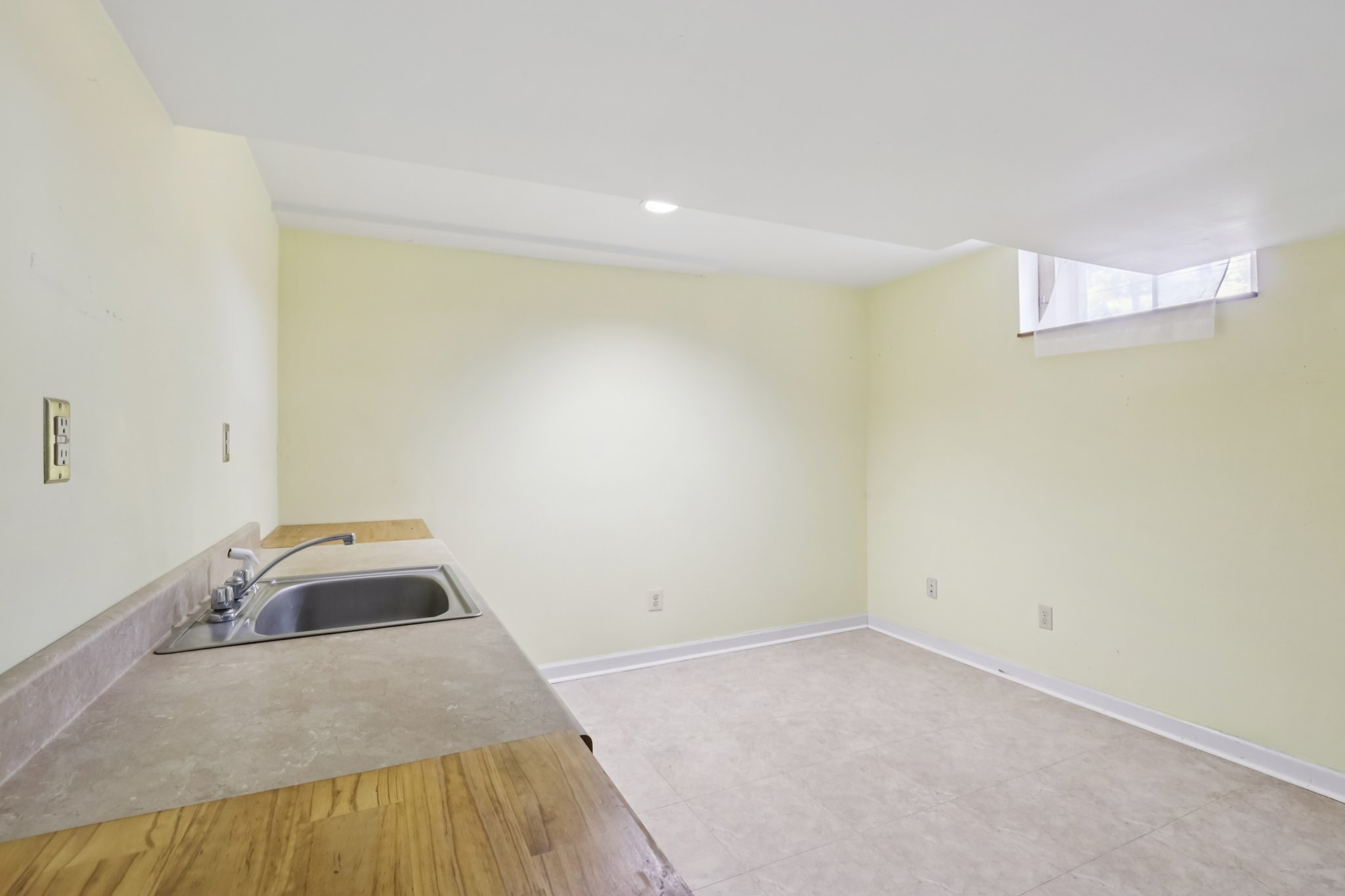 Daisy Ln-S0412-055.jpg