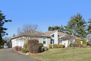 Daisy Ln-S0412-002.jpg