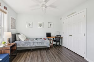 Daisy Ln-S0412-030.jpg