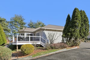 Daisy Ln-S0412-069.jpg