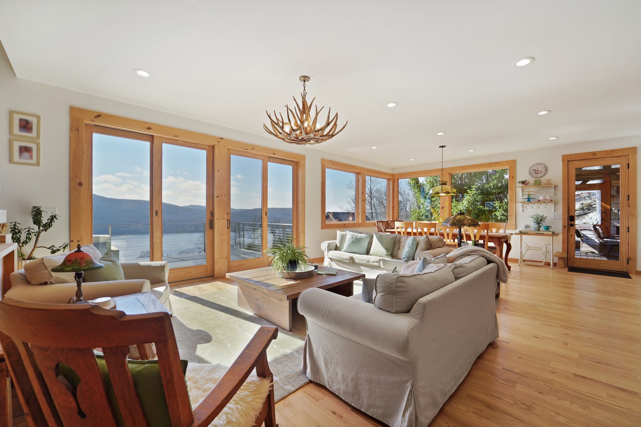 Deer Trl-S1004-008.jpg