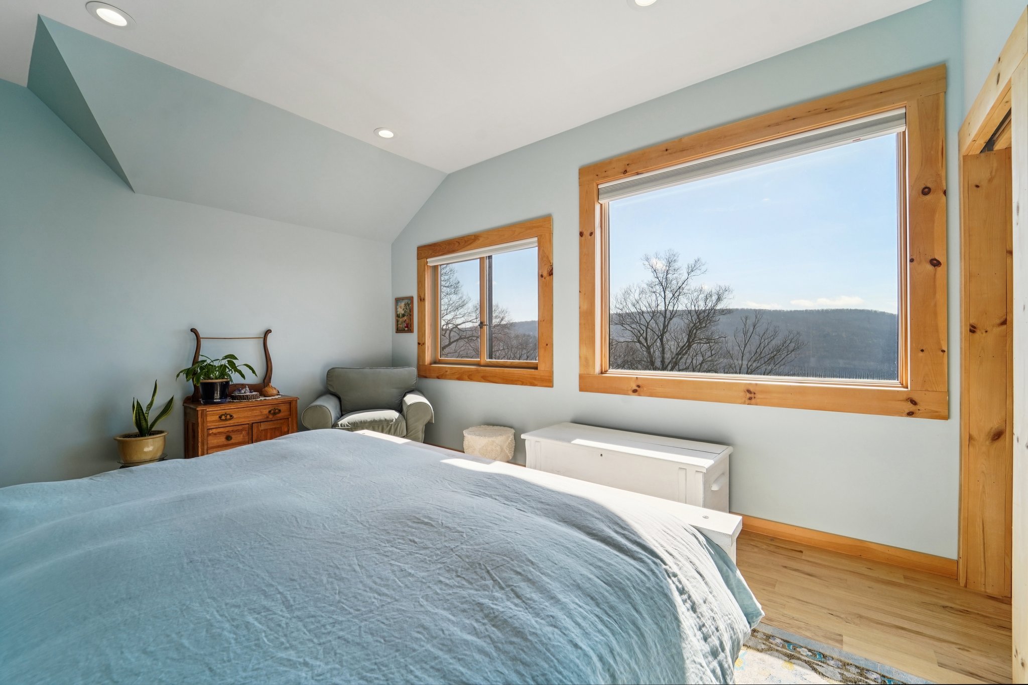 Deer Trl-S1004-030.jpg