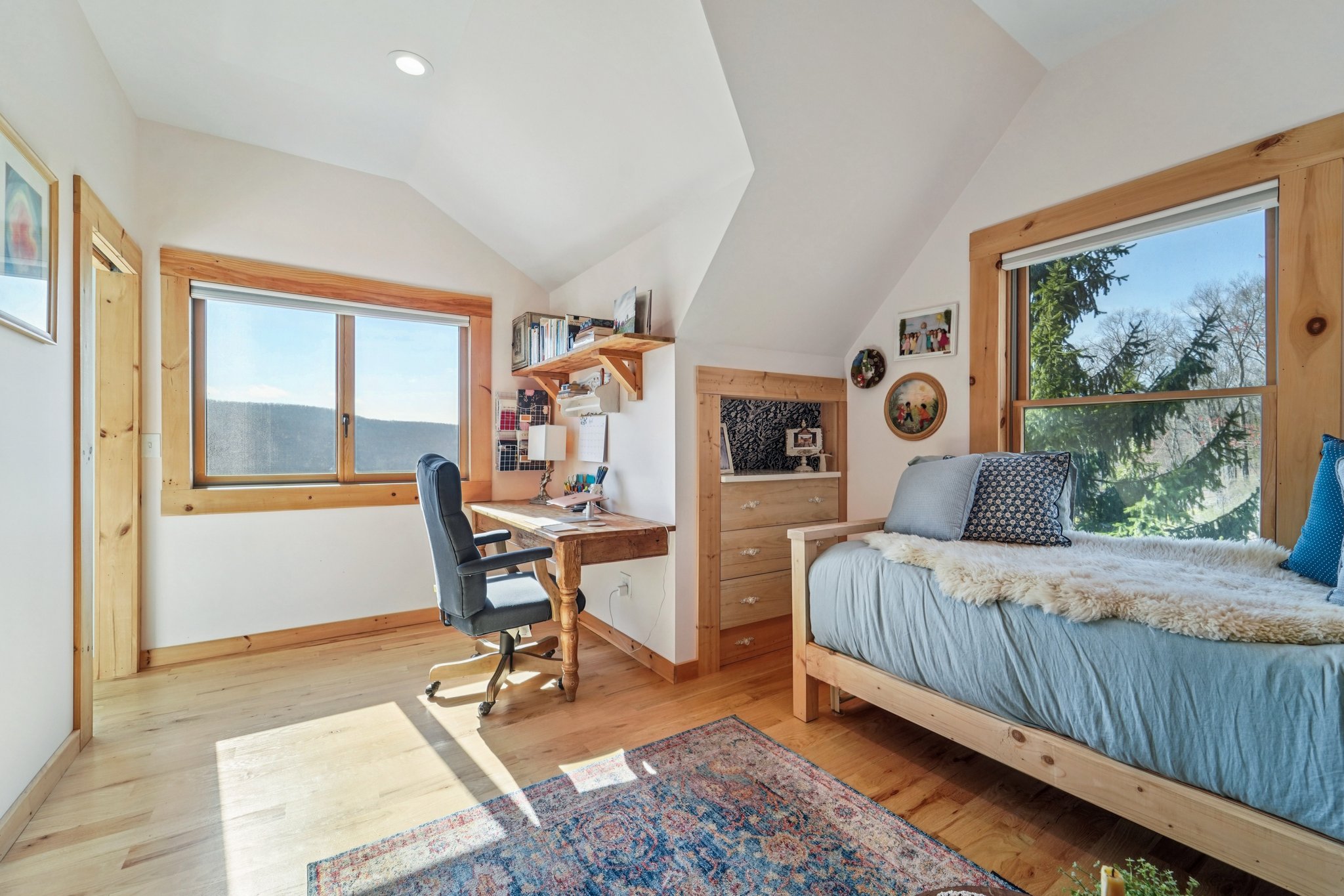 Deer Trl-S1004-032.jpg